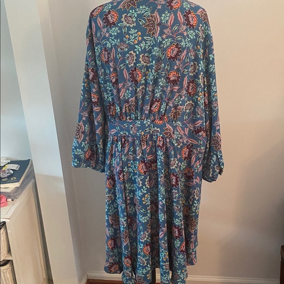 Torrid open front tie hi-low top size 3. Perfect condition - Picture 5 of 8